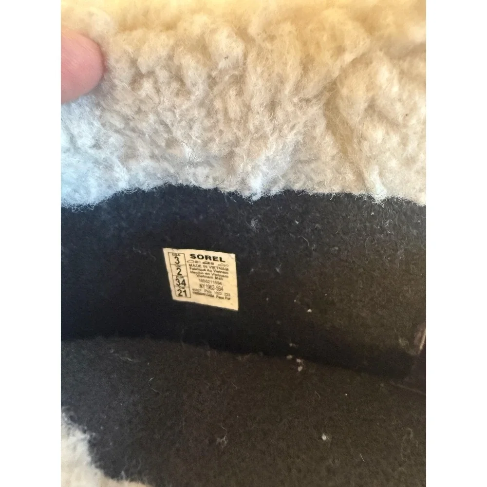 Sorel Snow Boots Kids Youth Size 3 Purple Black Waterproof‎ Insulated Winter